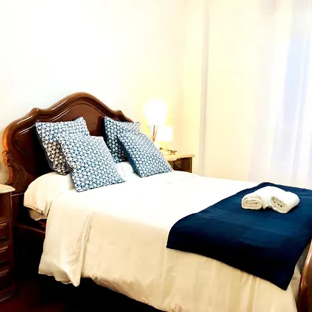 Spacious In With Parking 110 M² Well Equipped Lejlighed Ribadeo