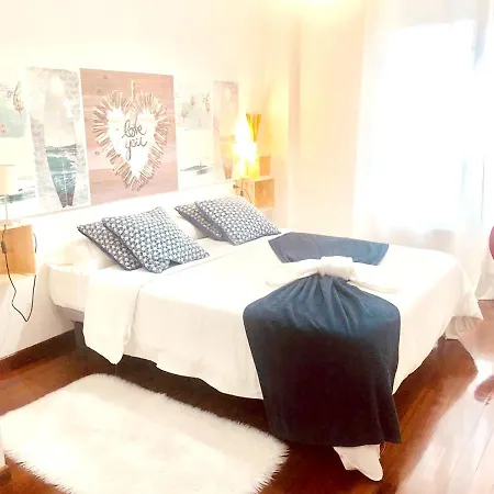 Spacious In With Parking 110 M² Well Equipped Lejlighed